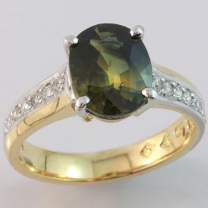 oval sapphire ring, oval sapphire, Parti sapphire, Parti sapphire ring, Australian sapphire ring, hand made ring, hand crafted sapphire ring, Abrecht Bird, Abrecht Bird Jewellers