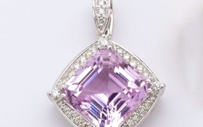 115166 : Kunzite & Diamond Pendant