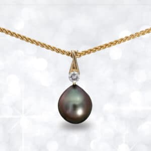 Abrecht Bird Jewellers, pearl, pearl pendant, Tahitian pearl, black pearl, gold pearl pendant