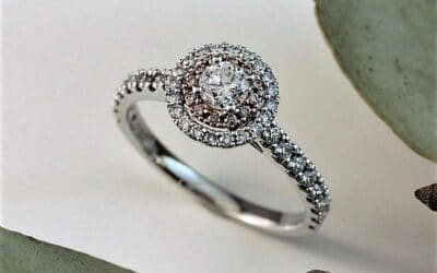 120772 : 18 Carat White & Rose Gold Argyle Pink & White Diamond Halo Ring